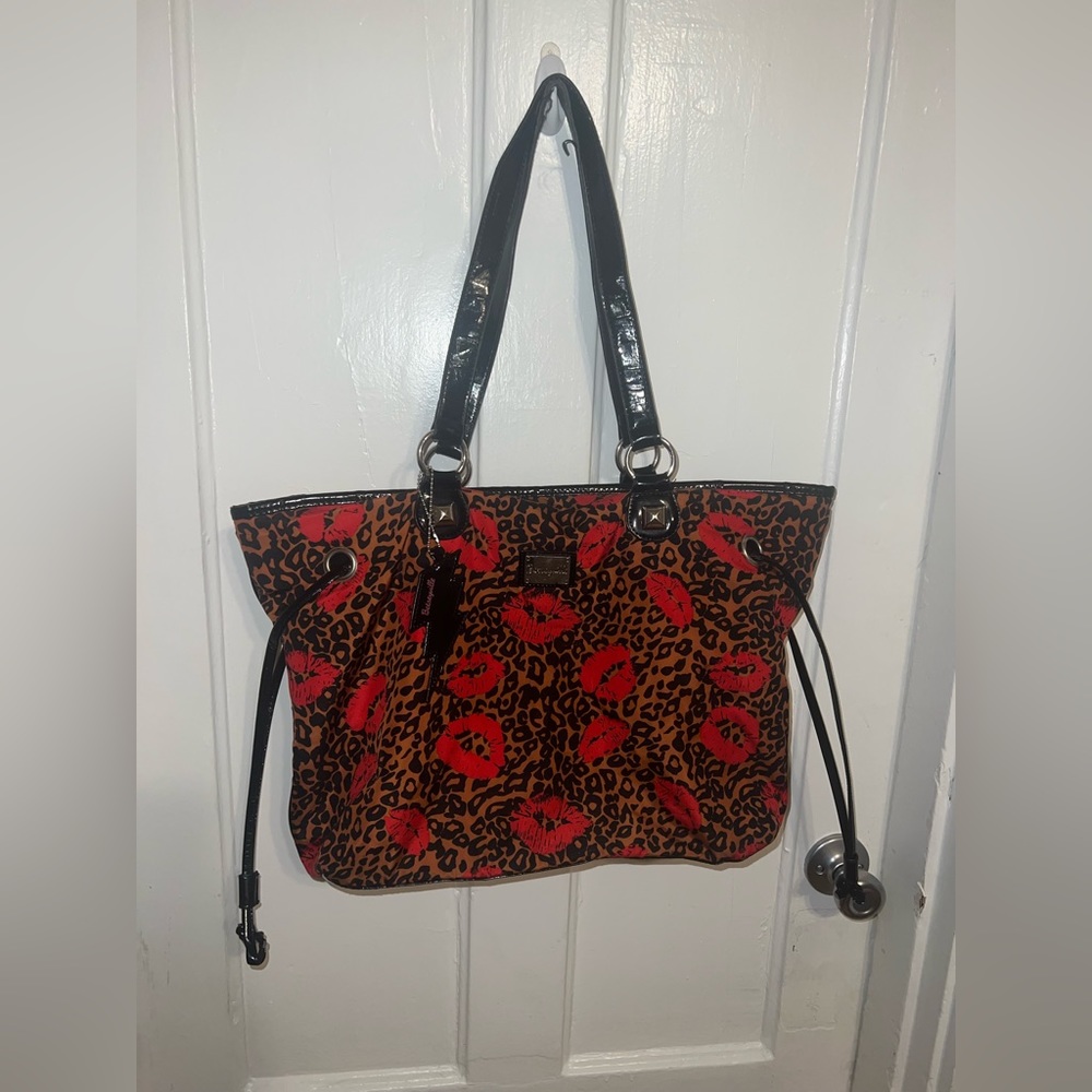 Betsey Johnson tote
